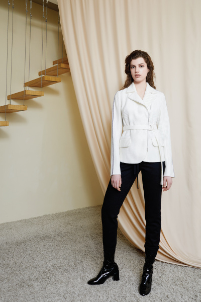 "Как дома, где бы ты не находилась": дуэт VOROZHBYT&ZEMSKOVA представил новый лукбук сезона осень-зима 2018/19